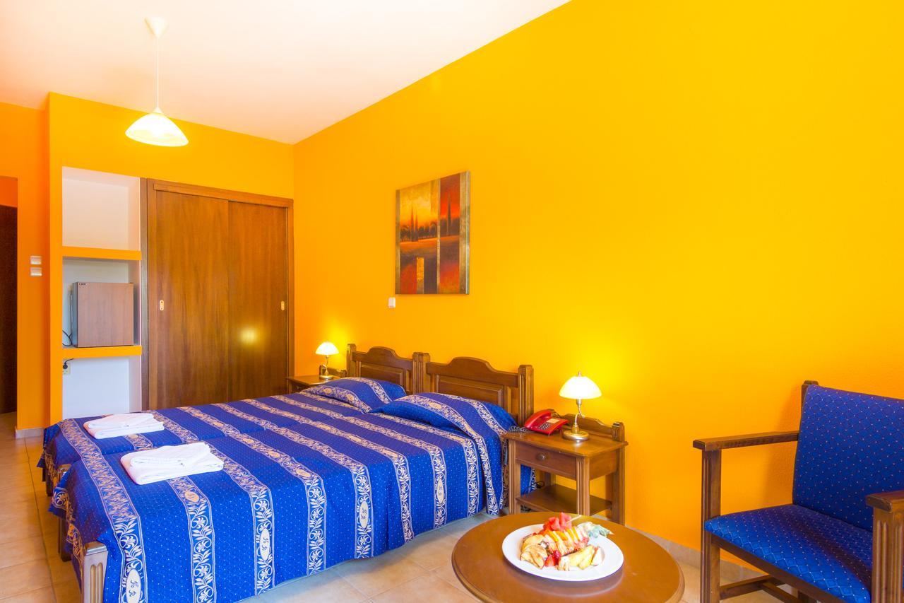 מלון Marónia Filosxenia Roxani Country House מראה חיצוני תמונה