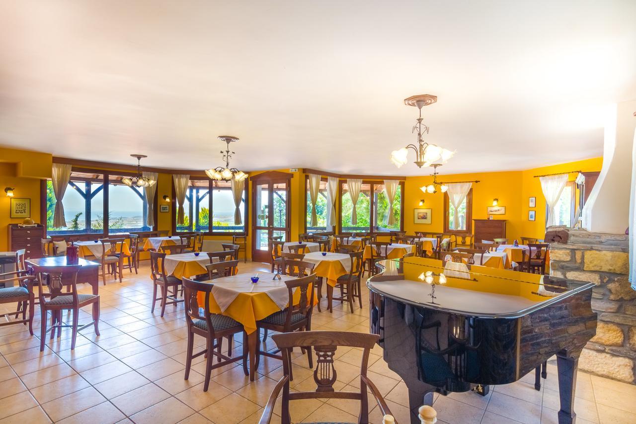 מלון Marónia Filosxenia Roxani Country House מראה חיצוני תמונה