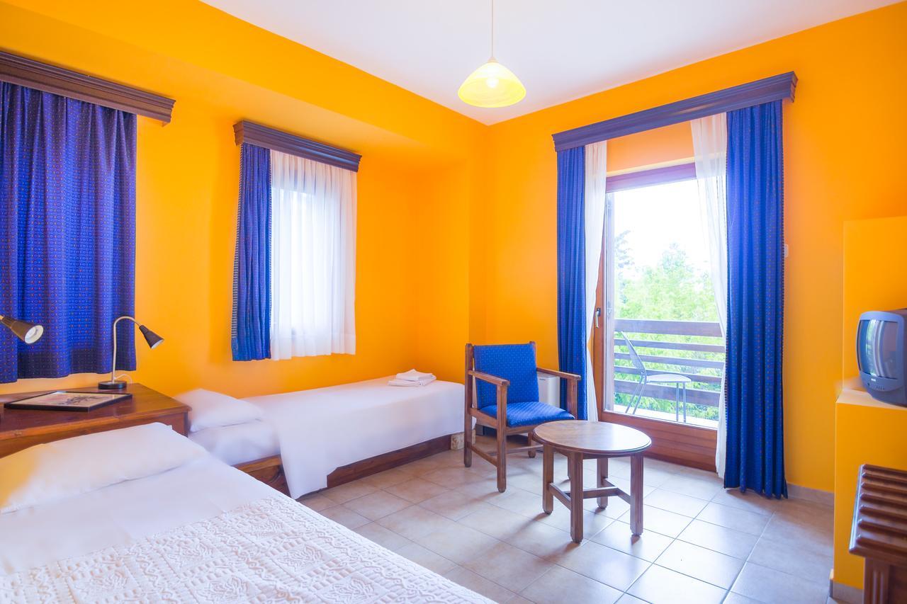מלון Marónia Filosxenia Roxani Country House מראה חיצוני תמונה