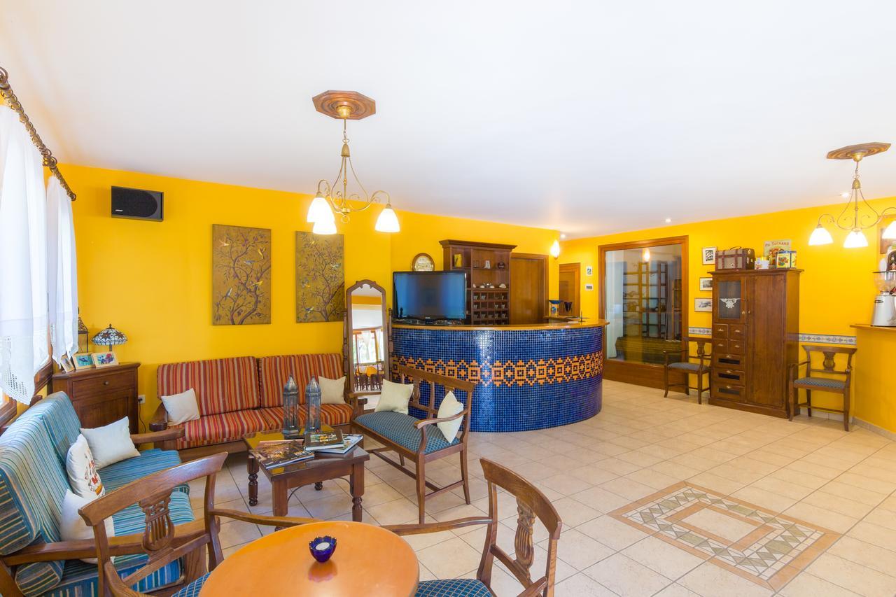 מלון Marónia Filosxenia Roxani Country House מראה חיצוני תמונה